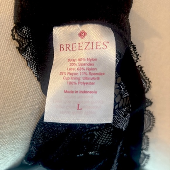 Breezies black lace bralette. - Picture 3 of 4